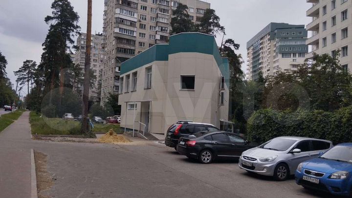 Здание, 675 м²