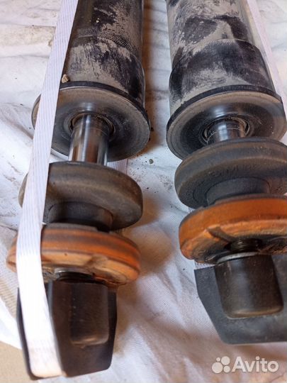 Стойки амортизатора bmw x5 e70