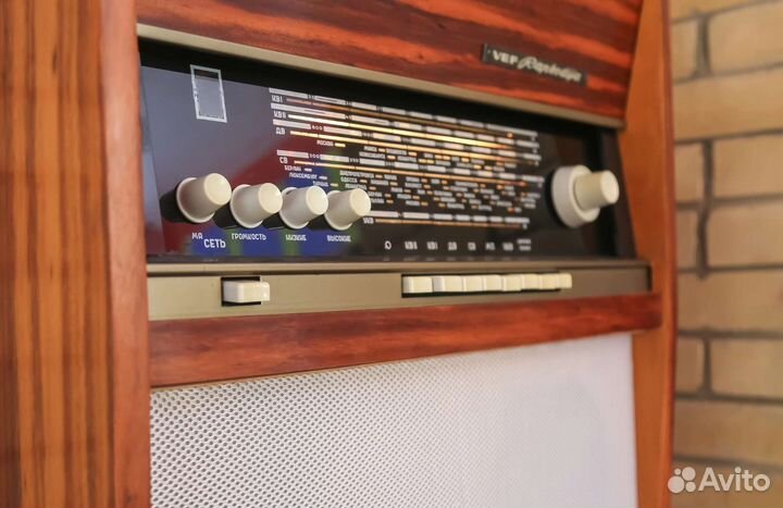Ламповая радиола вэф-Рапсодия