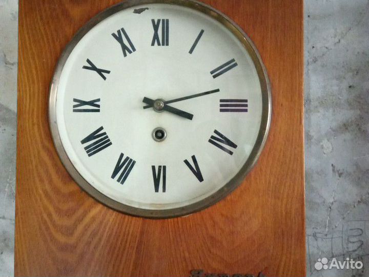 Часы настенные