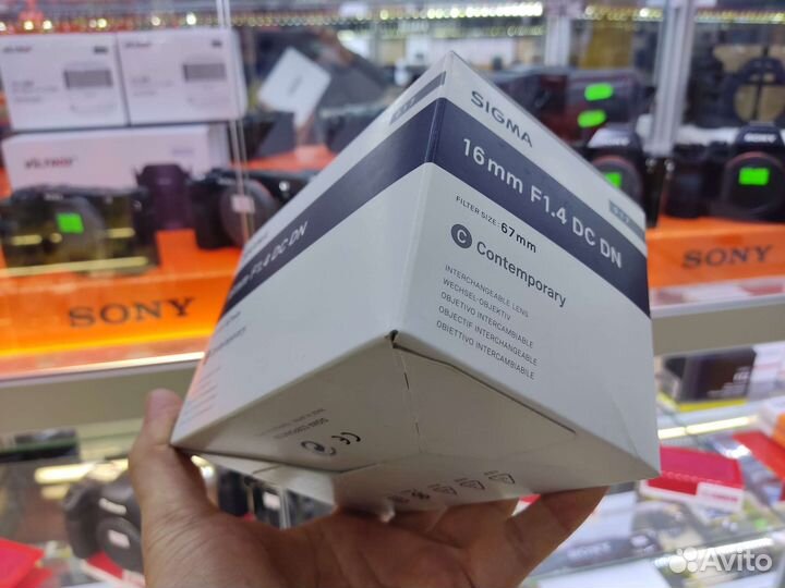 Sigma 16mm f/1.4 DC DN Fujifilm X новый в упаковке