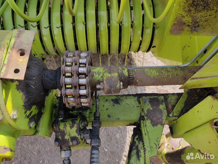 Пресс-подборщик Claas Rollant 44, 1990