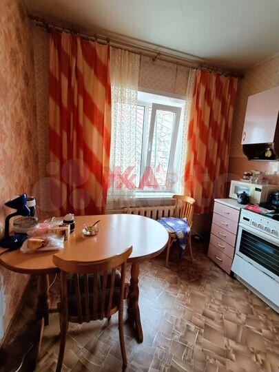 2-к. квартира, 52 м², 1/5 эт.