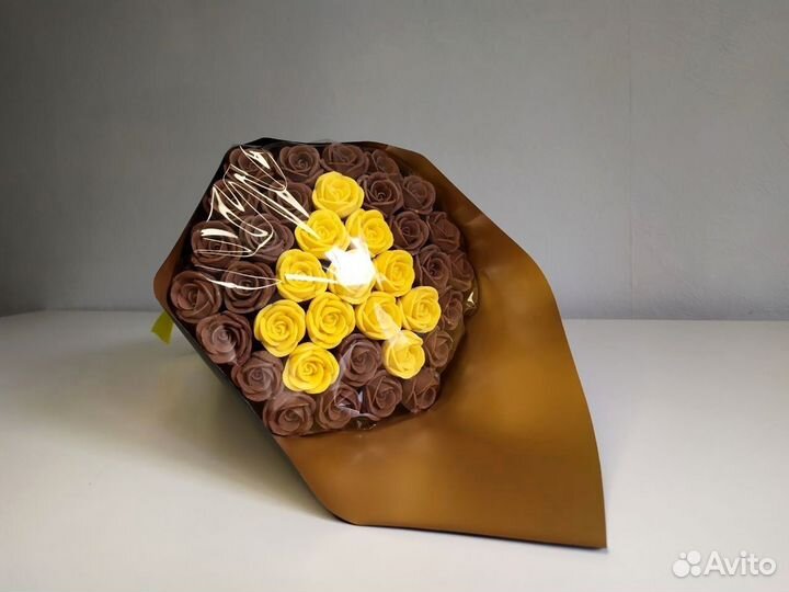 Шоколадные Розы - 37 шт в Букете