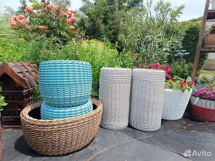 Кашпо для цветов напольное высокое из ротанга