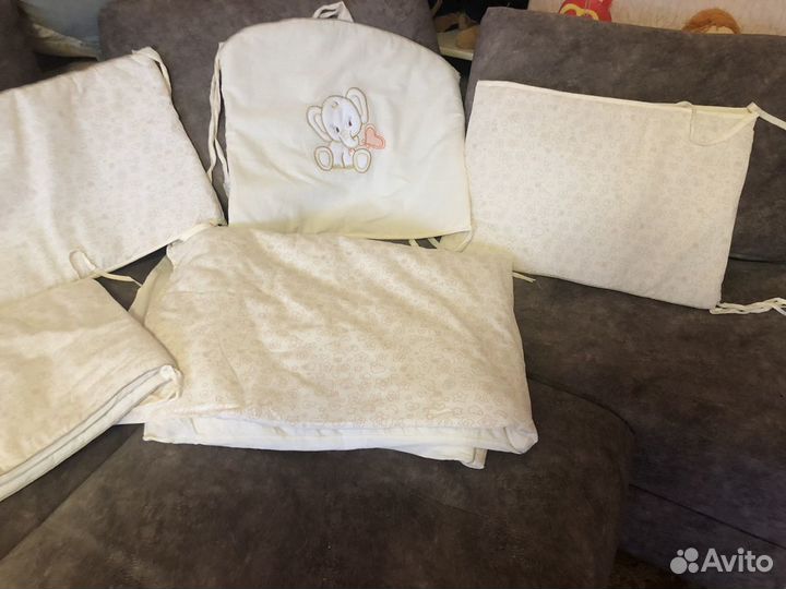 Бортики в кроватку