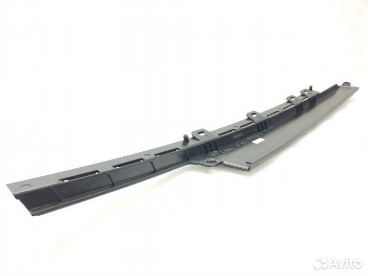 Накладка двери передняя правая Land Rover