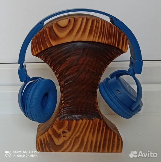 Подставка для телефона и наушников