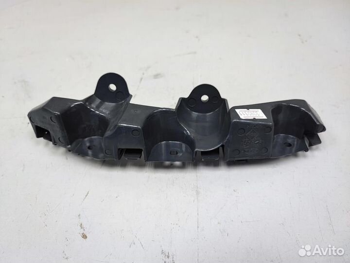 Кронштейн бампера переднего правый renault duster