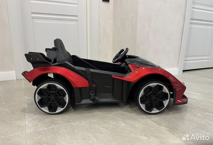Детский электромобиль