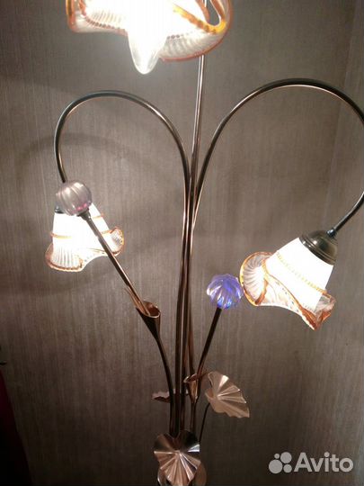 Торшер напольный со стеклянным столиком