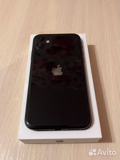 iPhone 11, 64 ГБ