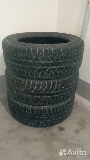 Bridgestone Ice Cruiser 7000S 205/55 R16