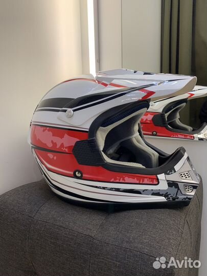 Шлем кроссовый новый