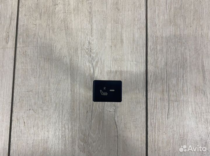 Кнопка подогрева сиденья Geely emgrand EC7 Прав