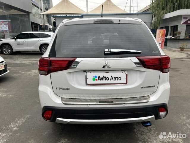 Mitsubishi Outlander 2.4 CVT, 2021, 24 000 км