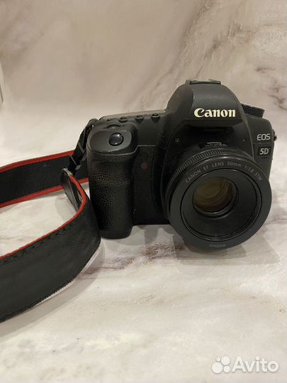 Зеркальный фотоаппарат canon eos 5D mark ii