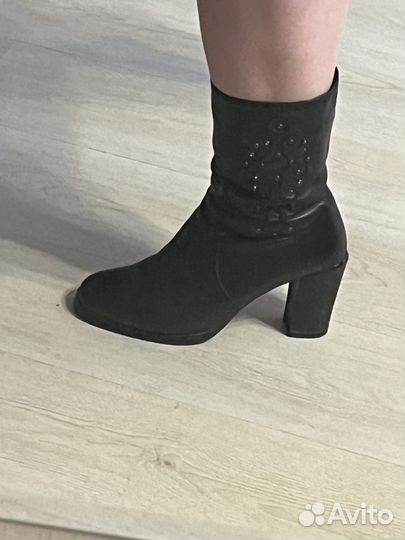 Ботильоны зимние натуральная кожа размер 40