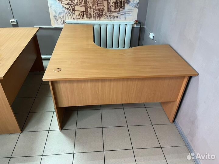 Стол компьютерный