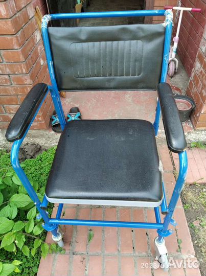 Стул - туалет коляска