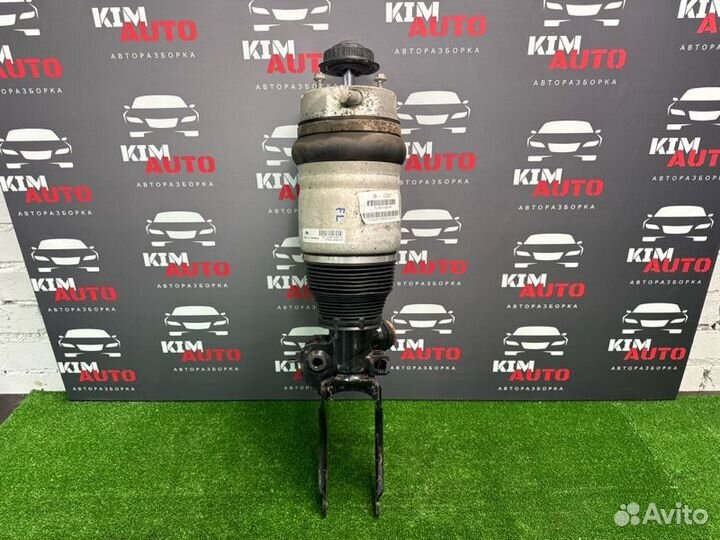 Пневмоамортизатор подвески передний левый Audi Q7