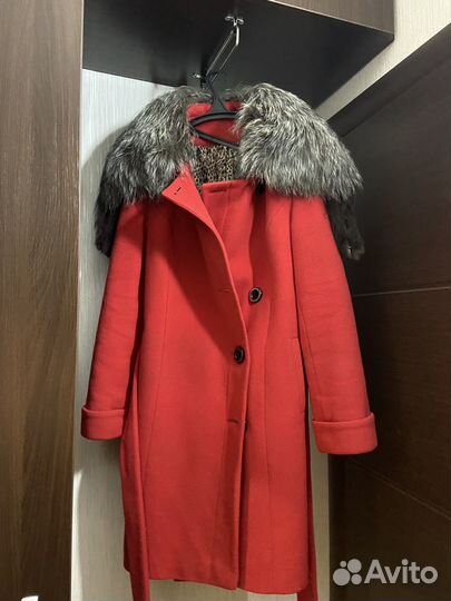 Пальто женское зимнее 44 46 с натуральным мехом