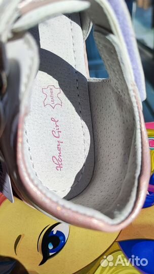 Сандалии для девочки 31 размер новые
