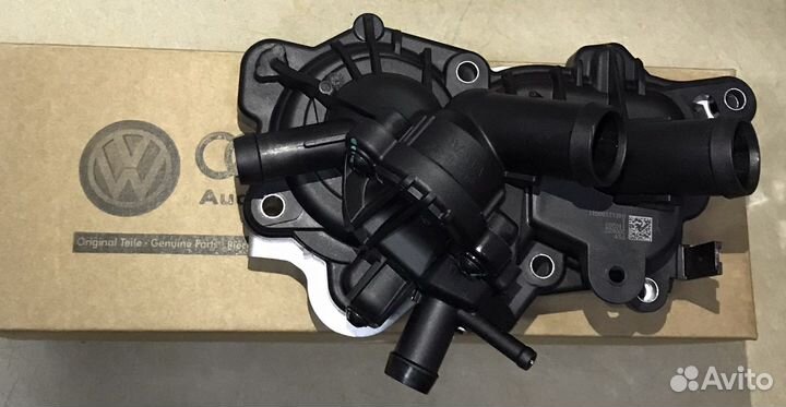 Водяной насос (помпа) 04E121600CB