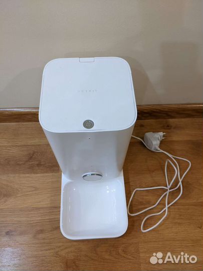 Автоматическая кормушка для животных Petkit