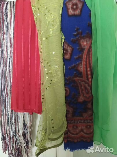 Женские шарфы,платки, кепки