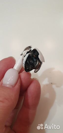 Раздавленный airpods, оригинал