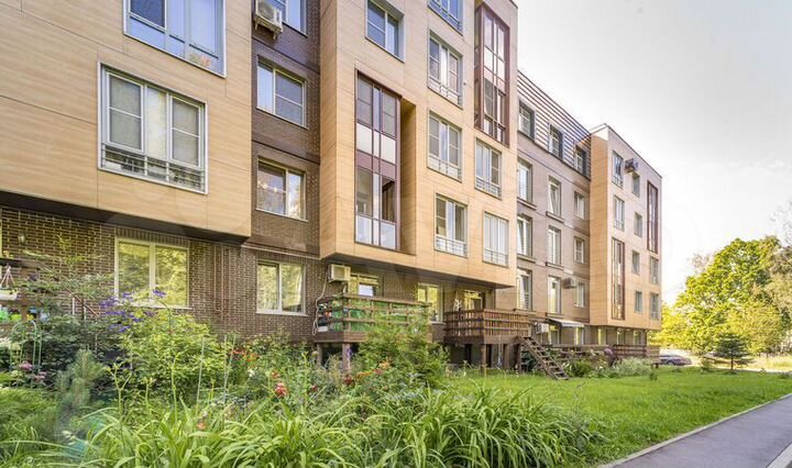 2-к. квартира, 68,8 м², 2/5 эт.