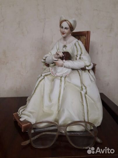 Фарфоровые статуэтки Florence