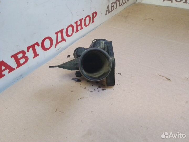 Корпус термостата Renault Scenic 2 1.5DCI K9K