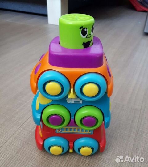 Пирамидка - машинка fisher price