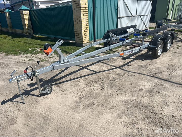 Прицеп Лодочный двуосный 6.3м Трейлер
