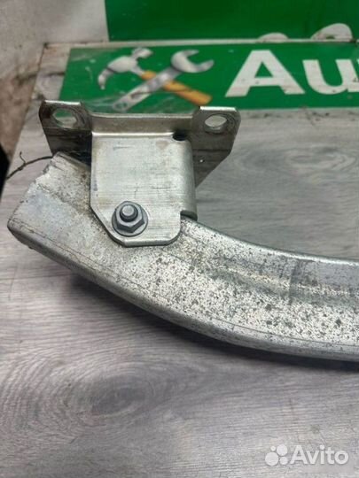 Усилитель бампера задний Renault Scenic 2 1.6