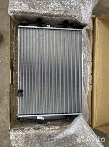 Радиатор двигателя Nissan qashqai