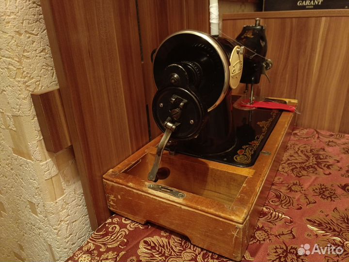 Швейная машинка