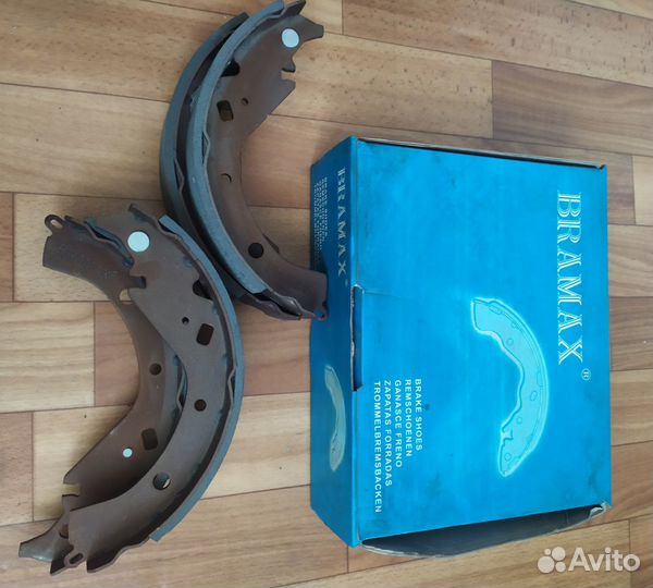 Колодки барабанные Bramax