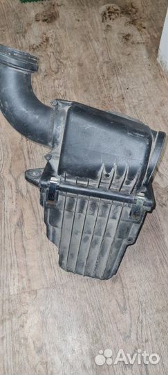 Корпус воздушного фильтра левый Porsche Cayenne