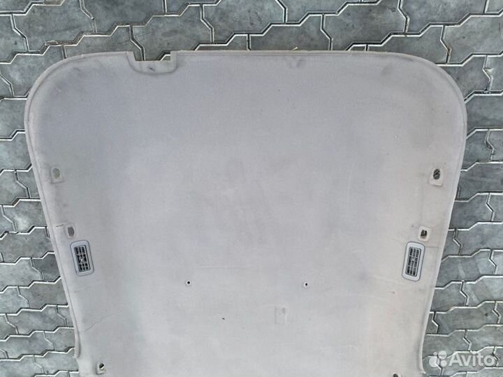 Обшивка потолка Toyota Sequoia