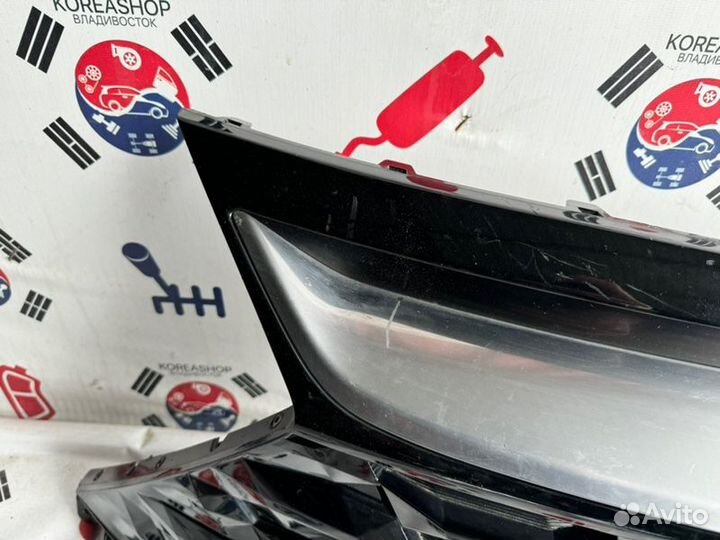 Решетка радиатора передняя Kia Sportage 2021