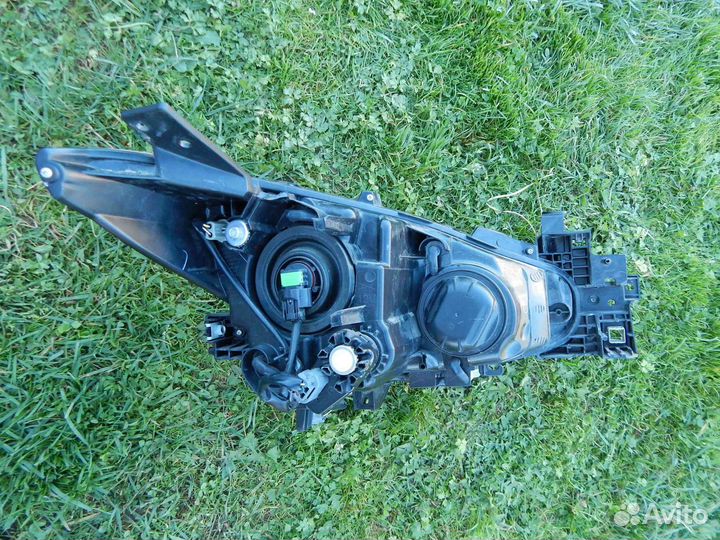 Фара левая Mazda 3 BM (2013-2017)