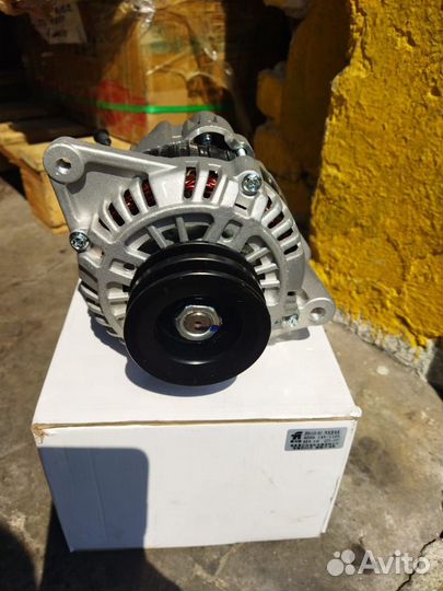 Генератор на mitsubishi 4D55, 4D56 JFB1110-021