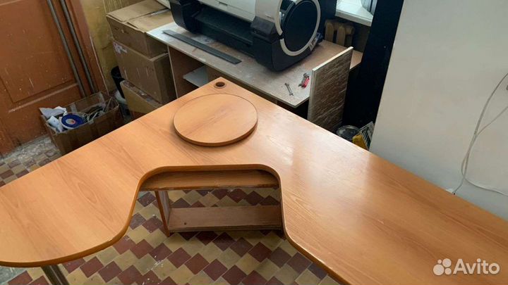 Компьютерный стол