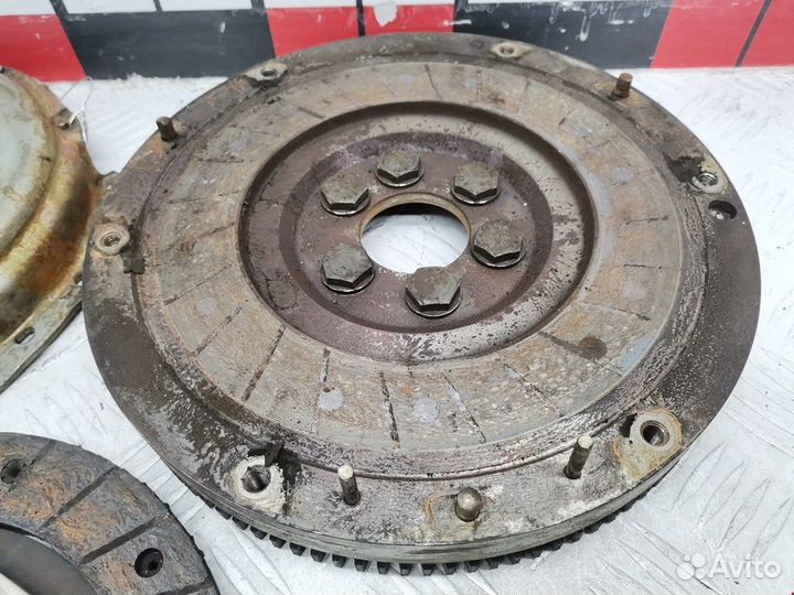 Маховик (демпфер сцепления) для Volkswagen Polo 3