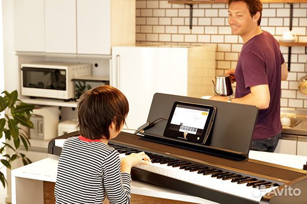 Цифровое пианино korg + Аксессуары