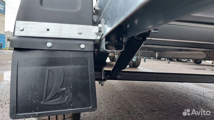 Прицеп 2,8х1,5 на подрамнике рессора Al-ko