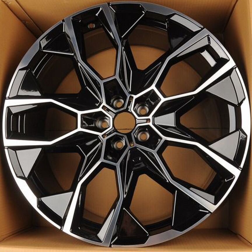 Replica DWS BM-3151 : 10,5x21 5*112 Et:43 Dia:66,6 MB